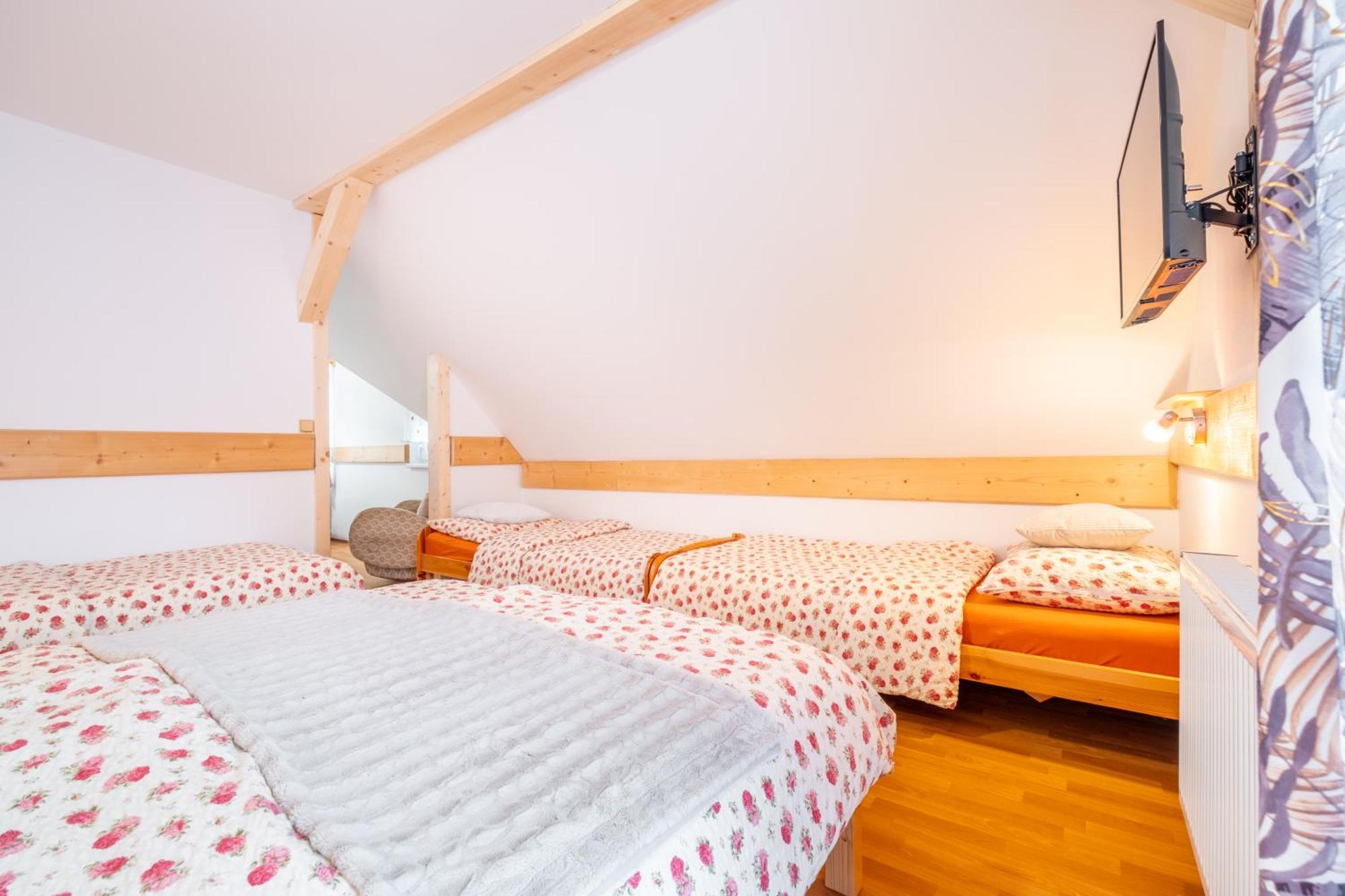 Apartmany Iwona Рокицани Экстерьер фото
